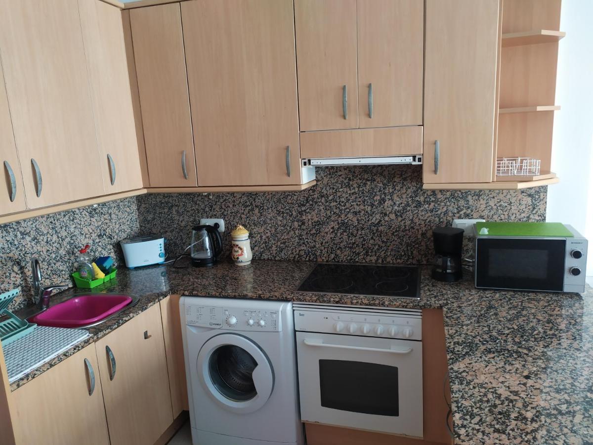 Apartamento En Roses, A 2 Minutos A Pie De Playa Exterior photo